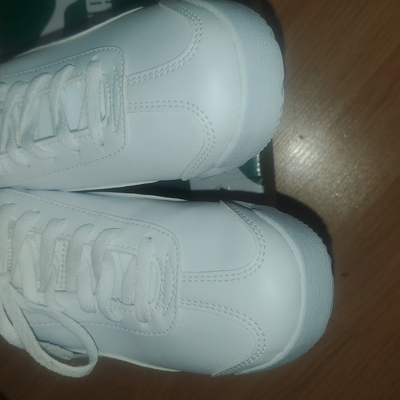 PUMA ROMA BASICS 2C WHITE SNEAKERS - Picture 8 of 8